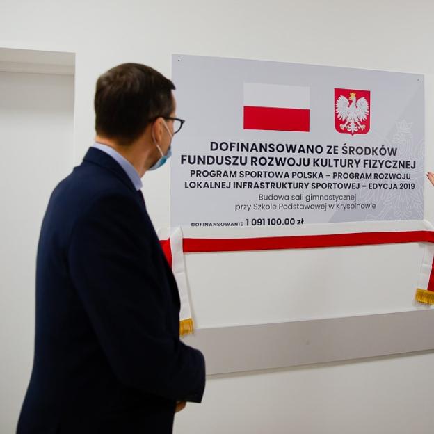 Premier Mateusz Morawiecki odwiedził szkołę podstawową im. Kardynała Stefana Wyszyńskiego w Kryspinowie