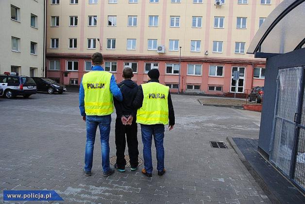 Łódź: Napadł na kobietę! Trzy razy dźgnął ją nożem