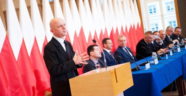 Konsultacje w Kancelarii Premiera w sprawie podatku od sprzedaży detalicznej