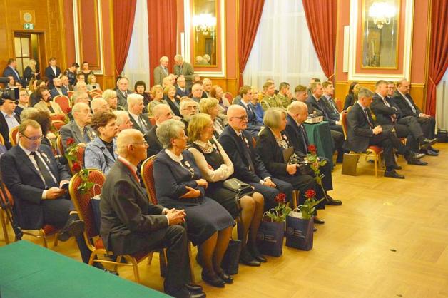 Bydgoszcz: W poniedziałek odbyła się uroczystość wręczenia Krzyży Wolności i Solidarności